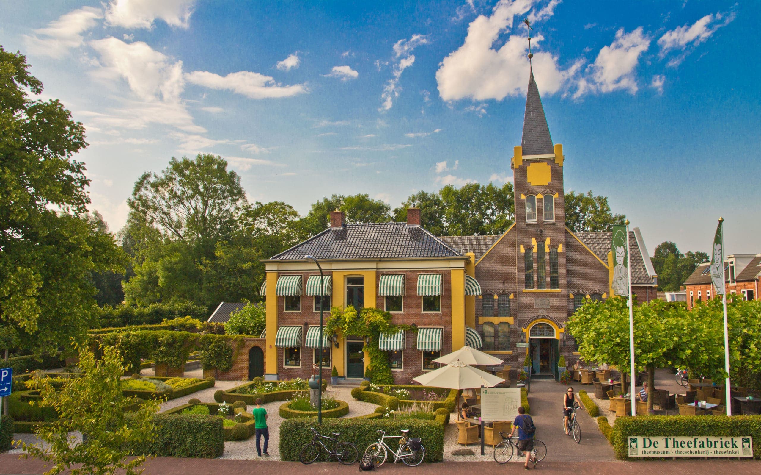 Beeld van De Theefabriek in Houwerzijl